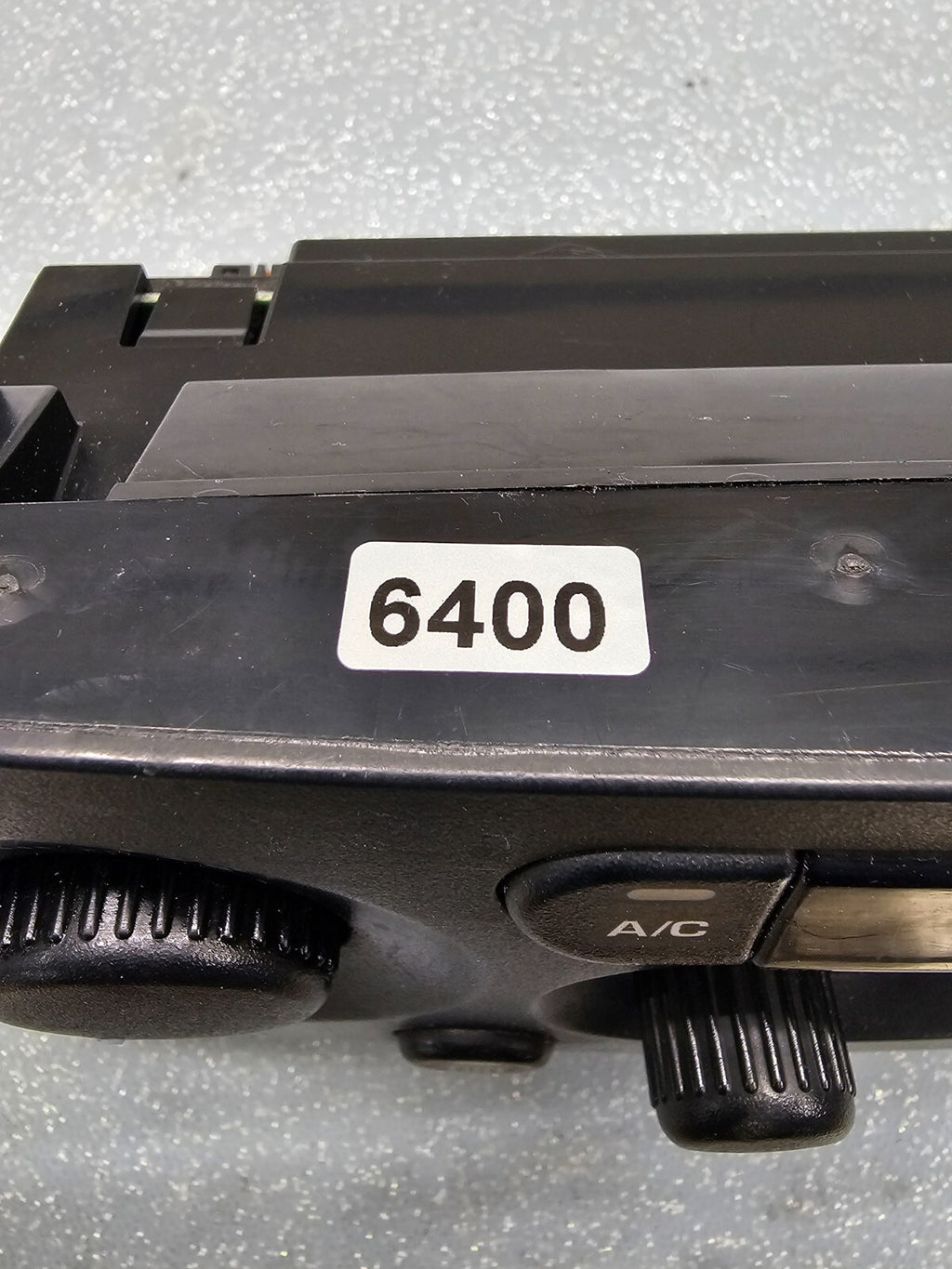 99-04 JEEP GRAND CHEROKEE Dash AC Heater Temperature Climate Control Conditioner