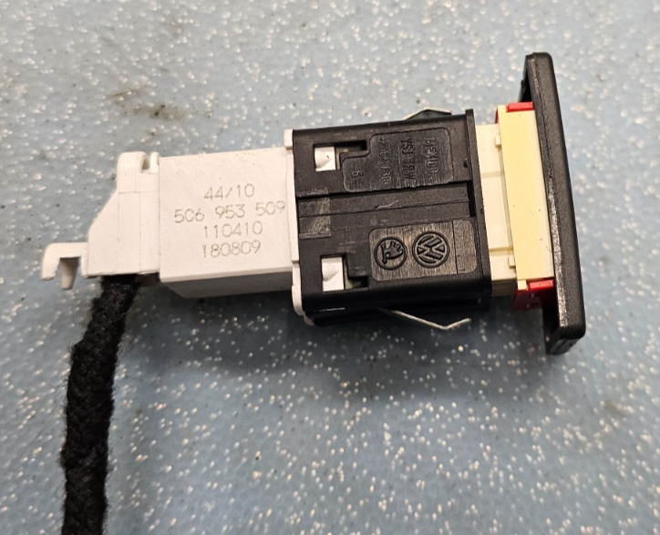 🔥11-15 VW JETTA TDI MK6 Genuine FLasher Hazard Emergency Warning Light Switch