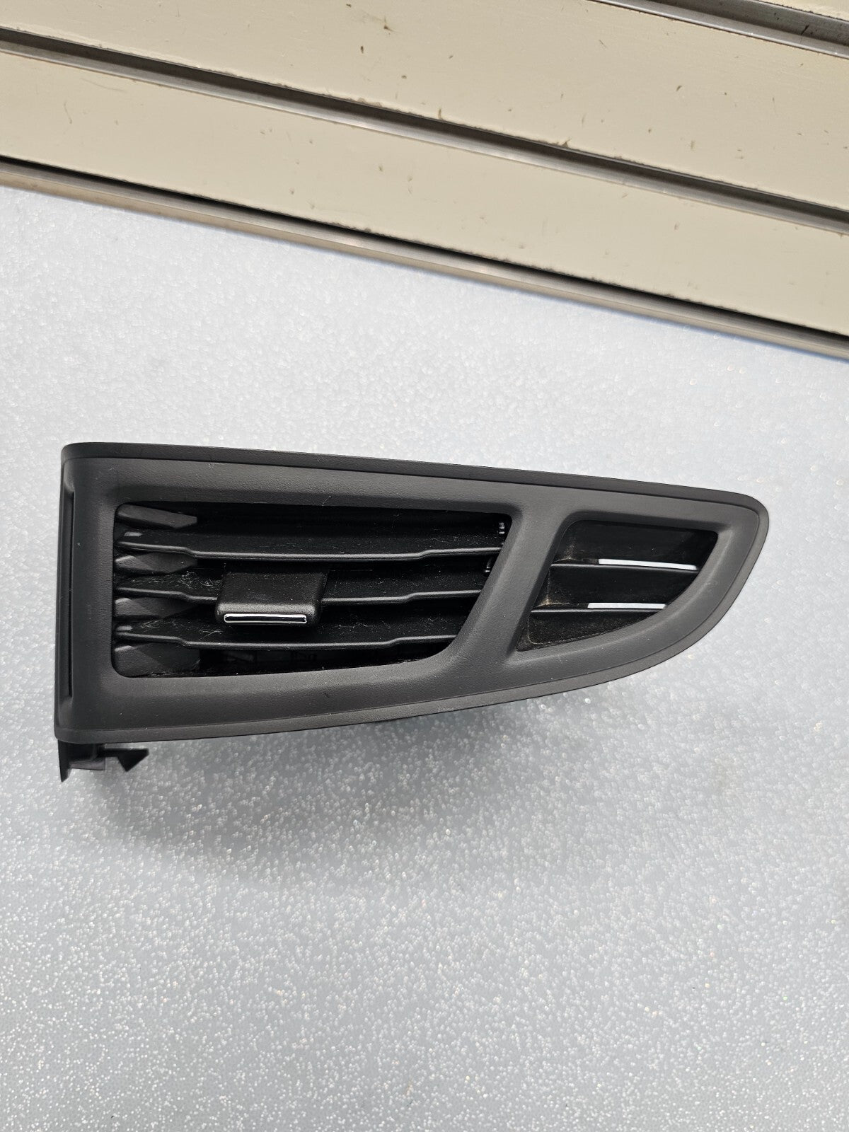 🔥2012 - 2014 Ford Focus Dash A/C Air Vent Trim Driver Side Front OEM
