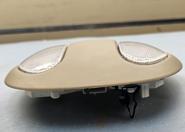 🔥1995-2001 CHRYSLER VOYAGER ROOF DOME LAMP LIGHT OEM TAN