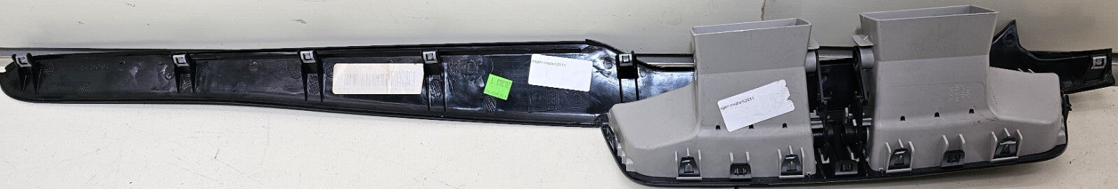 🔥09-14 Volkswagen Routan Dash Front Center Trim Bezel Panel Air Vent Silver OEM