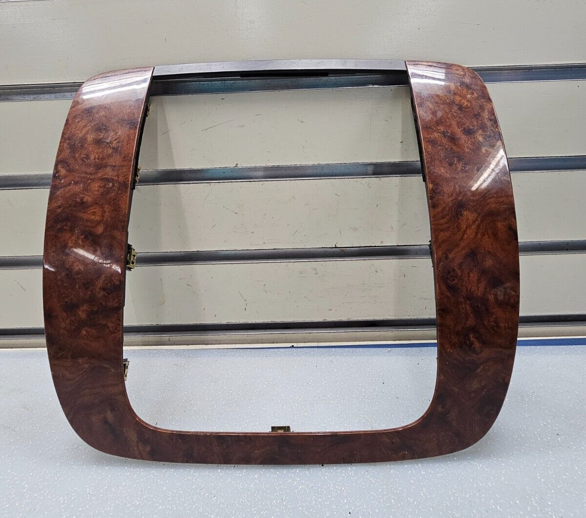 🔥07-13 SUBURBAN TAHOE YUKON CENTER DASH RADIO BEZEL TRIM WOODGRAIN