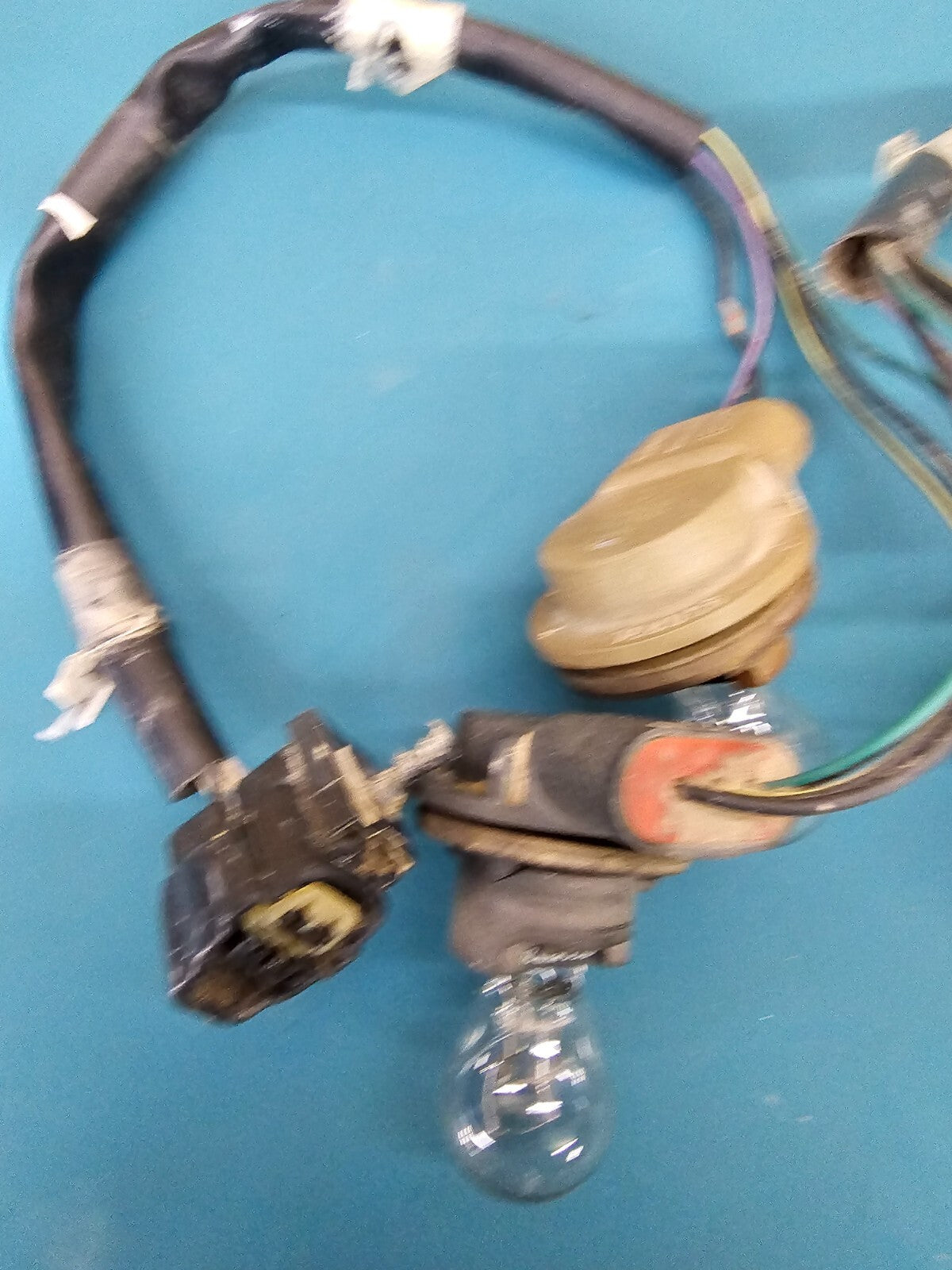 95-01Dodge RAM 1500-3500 TAIL LIGHT LAMP BRAKE LIGHT ASSEMBLY WIRING HARNESS