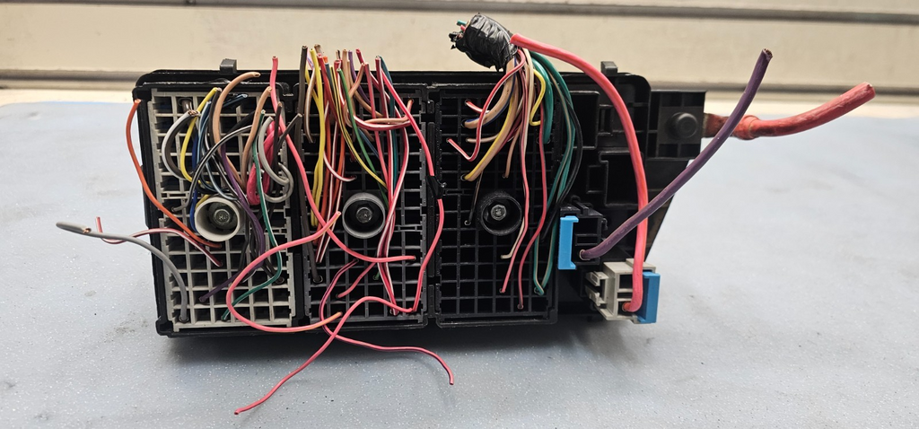 🔥08-11 Buick Lucerne/Cadillac DTS Rear Fuse Box Under Seat Fusebox Module OEM