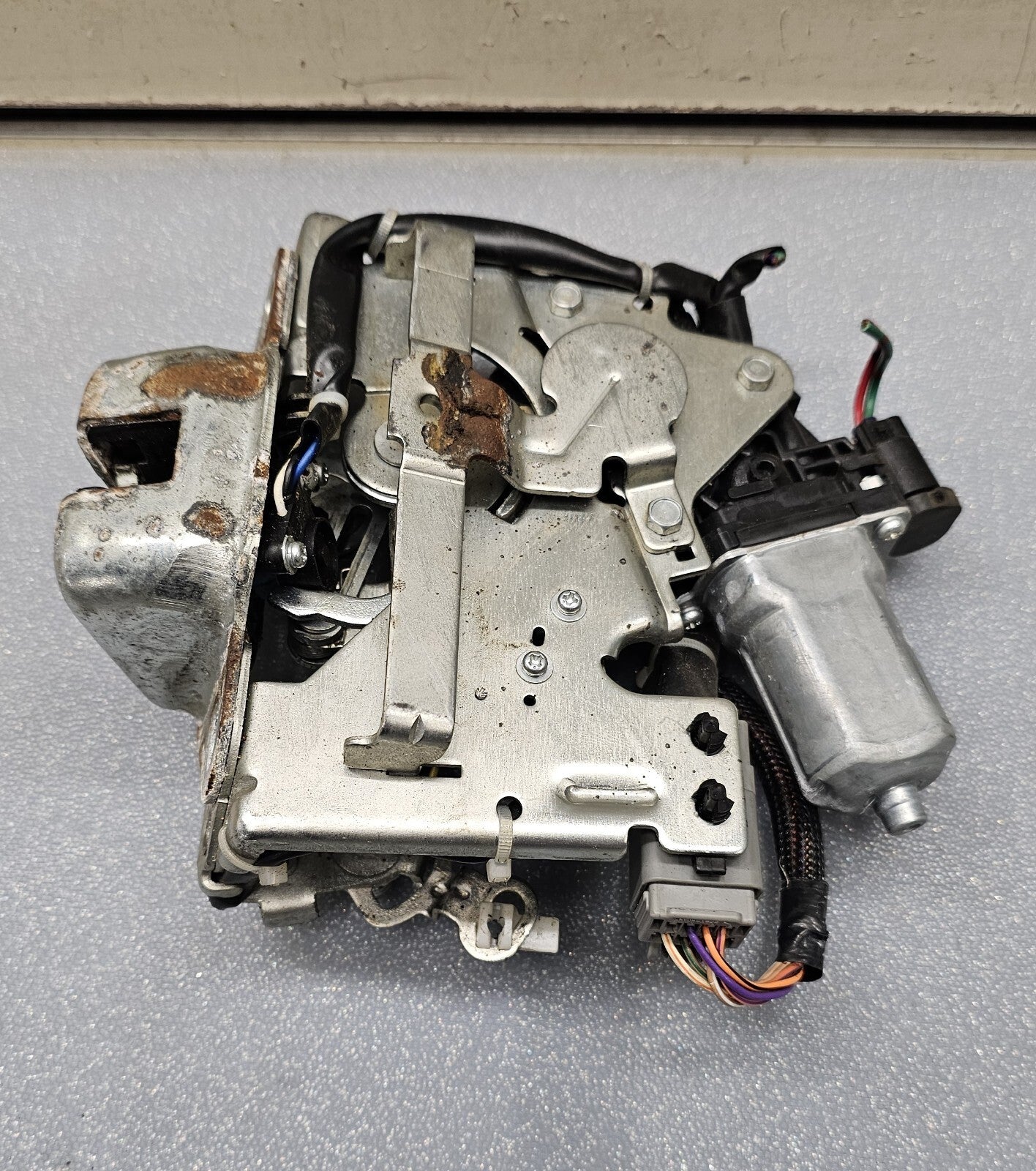 🔥09-18 CARAVAN TOWN COUNTRY TAILGATE TRUNK LOCK LATCH ACTUATOR MOTOR ASSEMBLY
