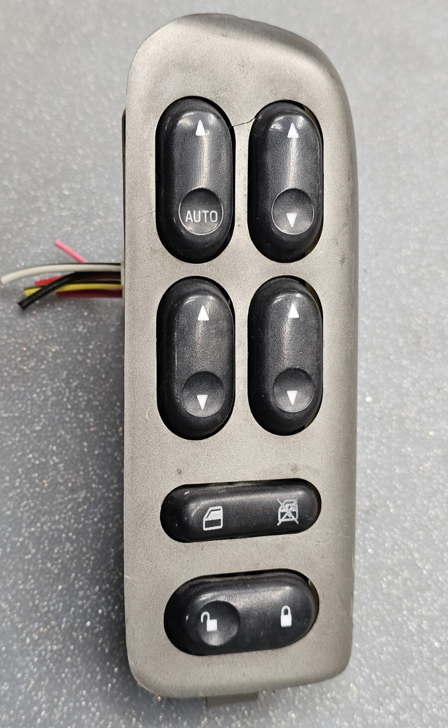 01-07 Escape Mariner Tribute Front Left Driver Master Door Window Switch Silver