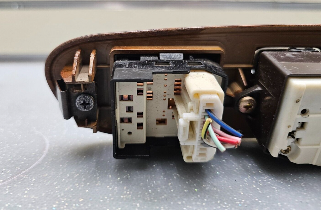 98-03 Sienna Solara 00-06 Tundra Power Driver Master Window Switch Assembly Wood