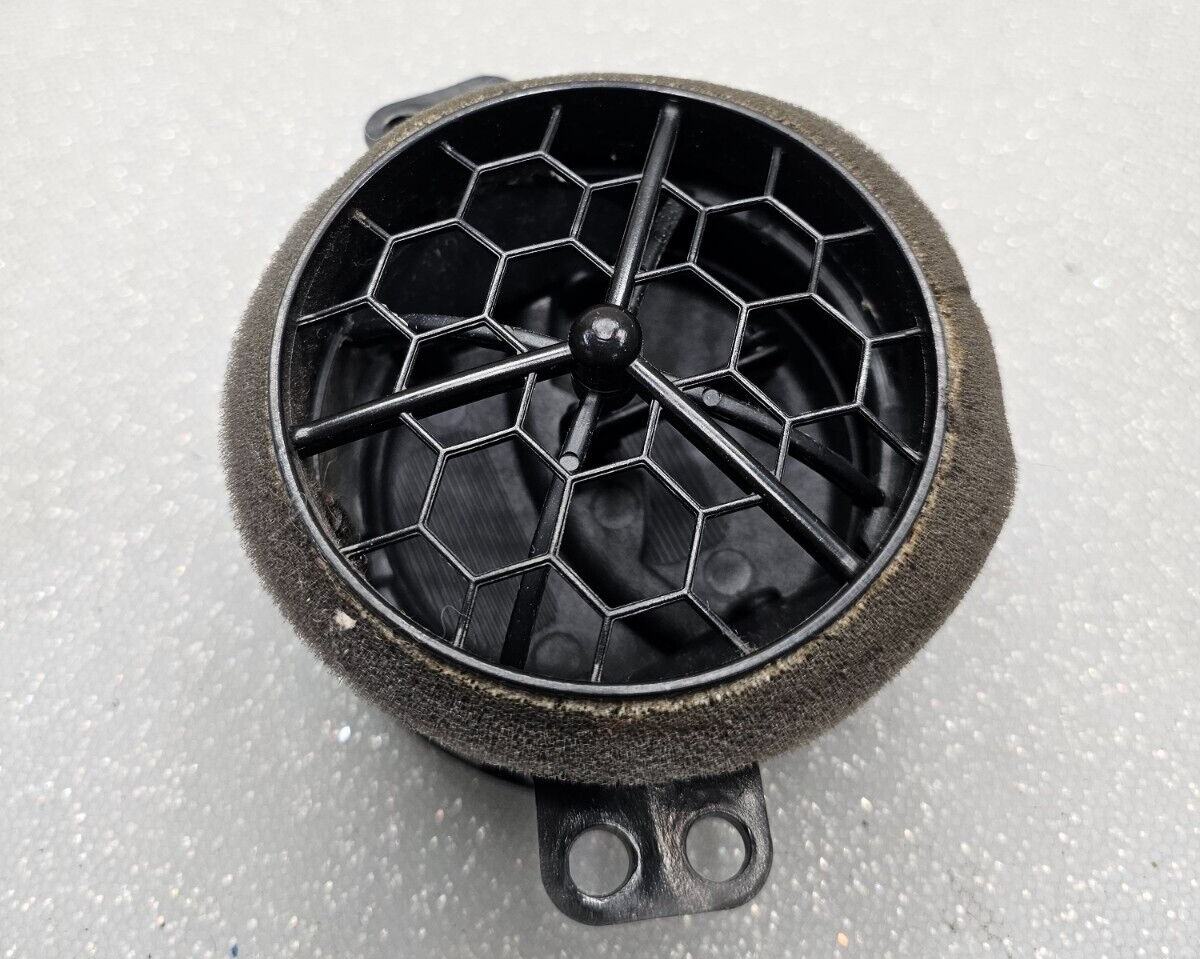 03-08 PONTIAC VIBE DASH FRONT A/C AIR VENT TRIM/PV