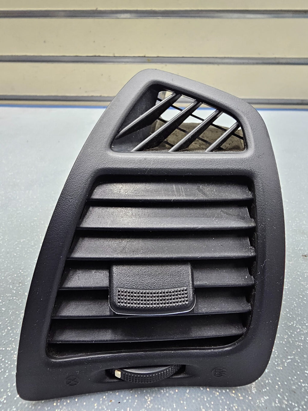 🔥11-13 Kia Sorento Dash Left Driver A/C Heater Air Vent Duct Grille Black OEM