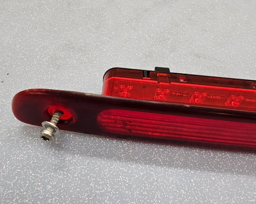🔥04-10 Toyota Sienna Lift Gate High Mount LED 3rd Third Brake Light Tail Light
