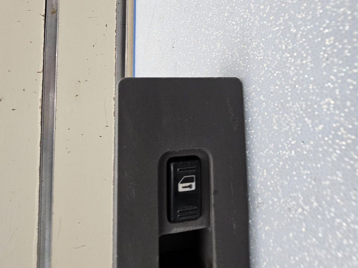 🔥04-15 TITAN ARMADA PASSENGER SIDE POWER WINDOW LOCK SWITCH ASSEMBLY BLACK OEM