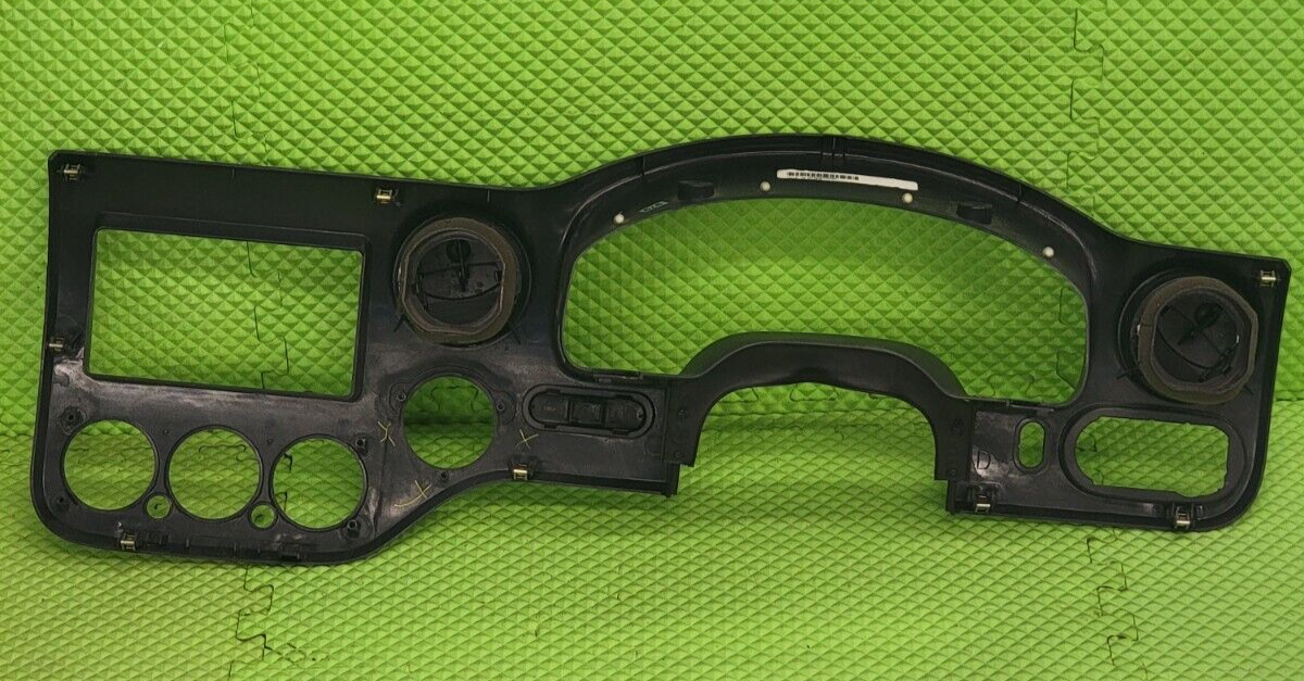 2003-2006 ford Expedition 4x4 Gauge Cluster Bezel Radio Manual Climate Control