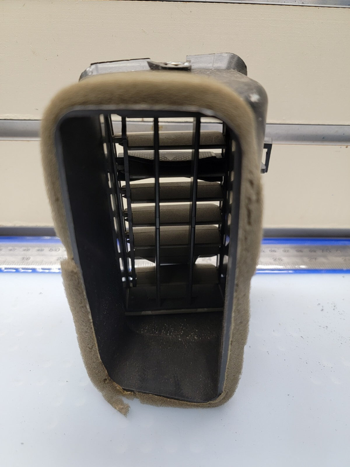 🔥04-07 NISSAN TITAN ARMADA QX56 Right Passenger Dash Center AIR VENT TAN OEM