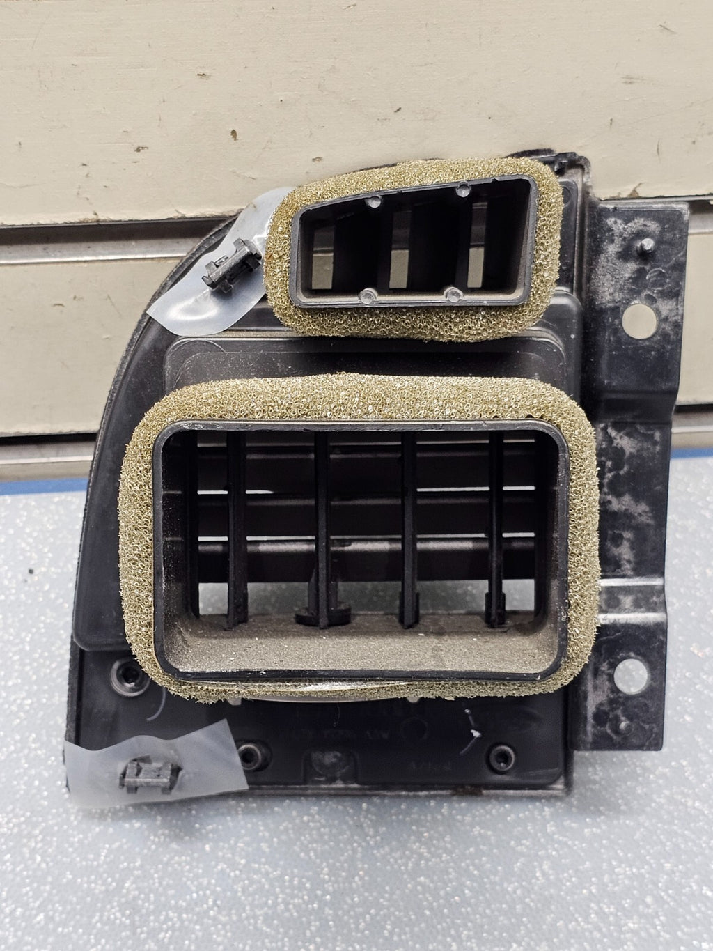 🔥03-06 NAVIGATOR DASH FRONT RIGHT PASSENGER AC HEATER AIR VENT CONDITIONING TAN