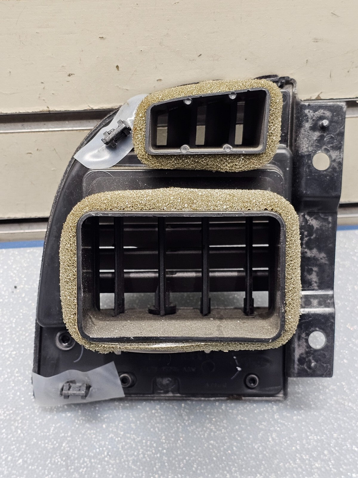 🔥03-06 NAVIGATOR DASH FRONT RIGHT PASSENGER AC HEATER AIR VENT CONDITIONING TAN