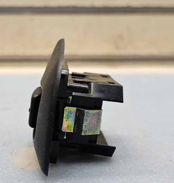 03-06 Silverado Tahoe Suburban Yukon Sierra Right Rear Window Door Switch Black