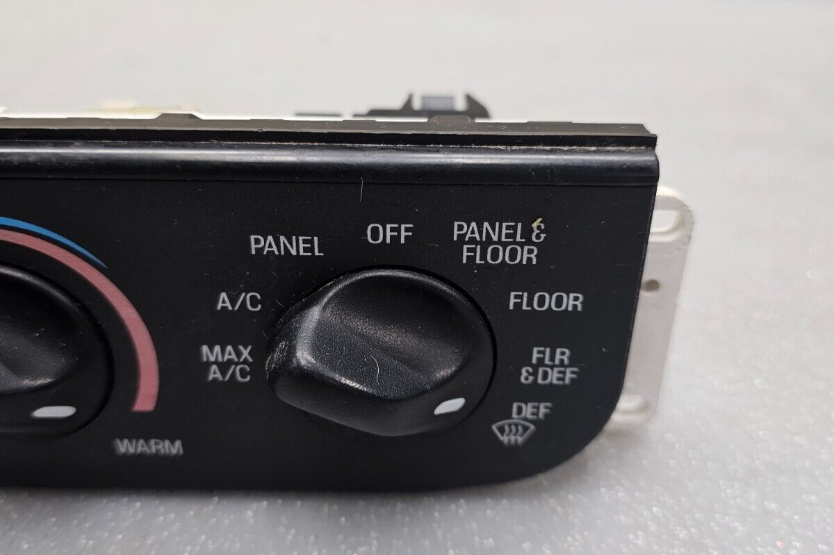 97-03 Ford F150 F250 Expedition Heater A/C Climate Control Panel Dash Unit Temp