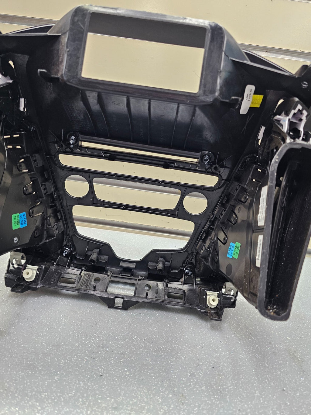 🔥14-16 FORD TRANSIT CENTER DASH RADIO DISPLAY CLIMATE SURROUND BEZEL TRIM BLACK