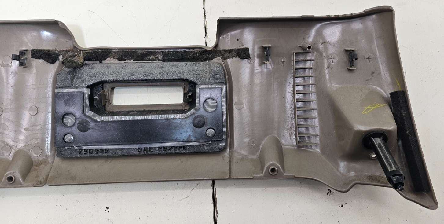 🔥95-99 CHEVY GMC TRUCK CK INSTRUMENT PANEL DASH KNEE BOLSTER PANEL TAN OEM