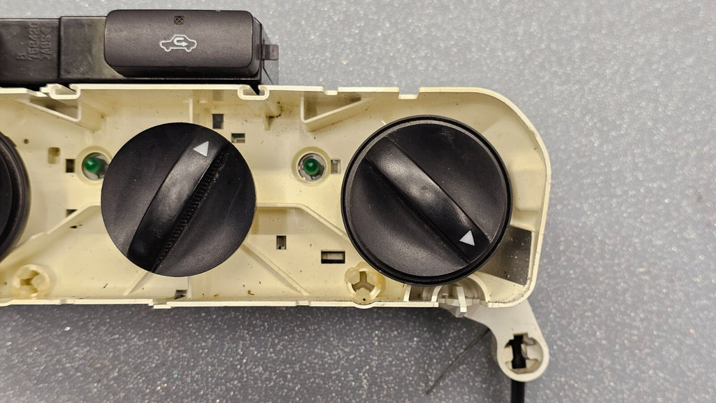 🔥03-08 Toyota Corolla Dash AC Heater Temperature Climate Control Conditioning