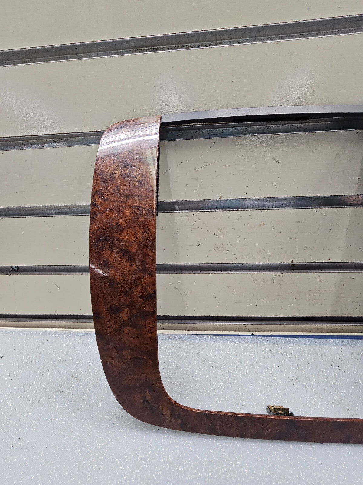 🔥07-13 SUBURBAN TAHOE YUKON CENTER DASH RADIO BEZEL TRIM WOODGRAIN