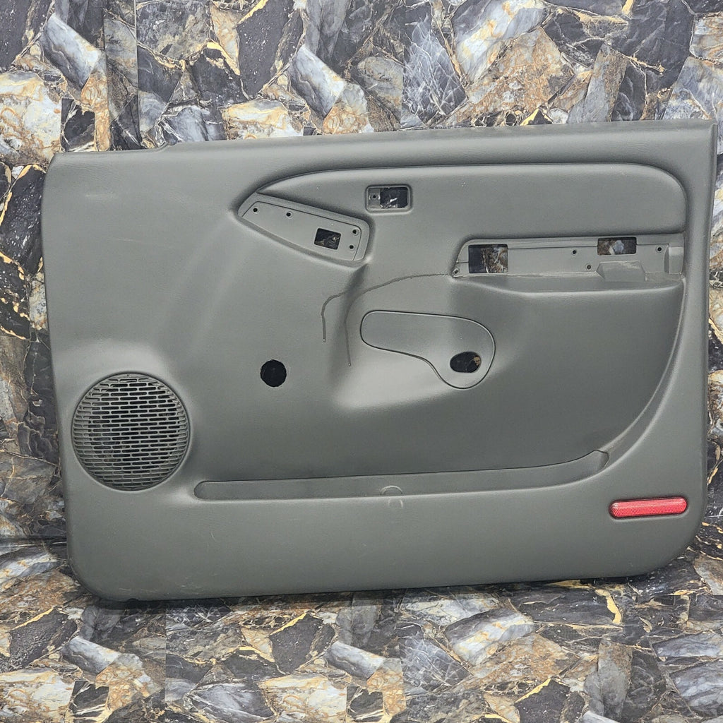 99-06 Silverado SIERRA Door Panel Front RIGHT Passenger No Arm DK GRAY manual D3