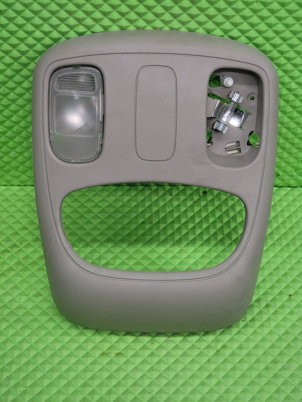 🔥2002-2005 Dodge Ram 1500 OverHead Console Map Dome TAN