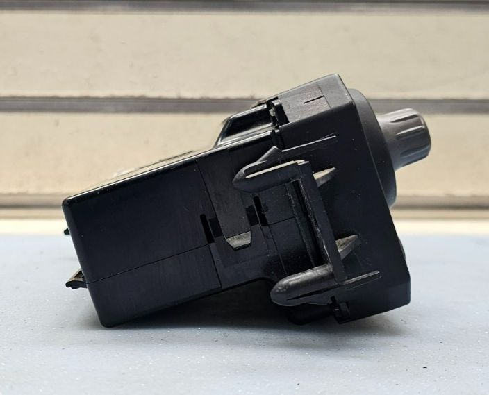 🔥 00-04 Pontiac Bonneville AC TEMPERATURE CLIMATE CONTROL HEATER  OEM BLACK