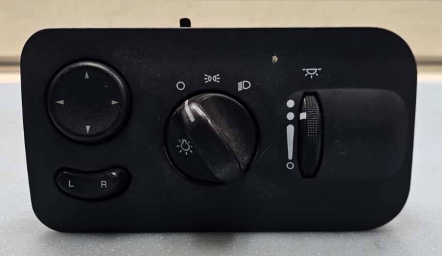 🔥01-07 Caravan Town Country Headlight Light Mirror Power Control Switch Black