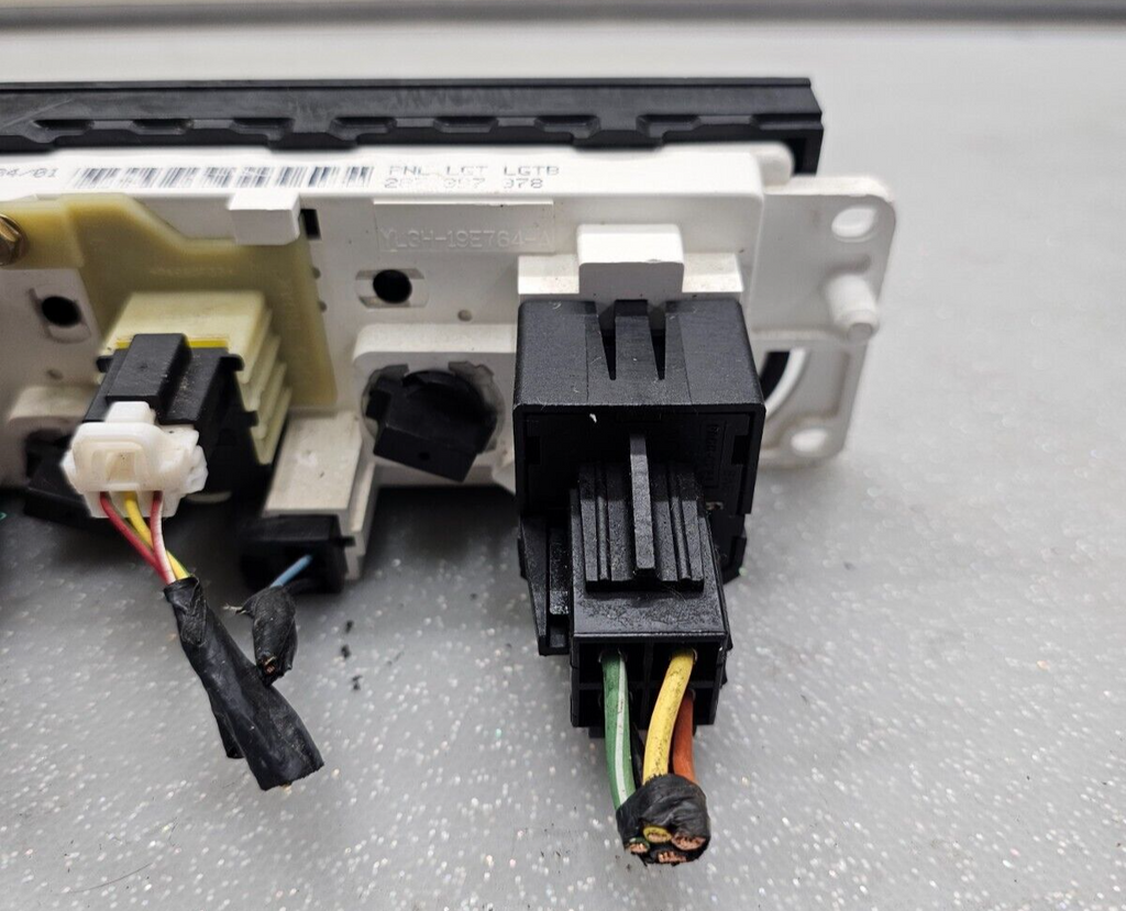 97-03 Ford F150 F250 Expedition Heater A/C Climate Control Panel Dash Unit Temp
