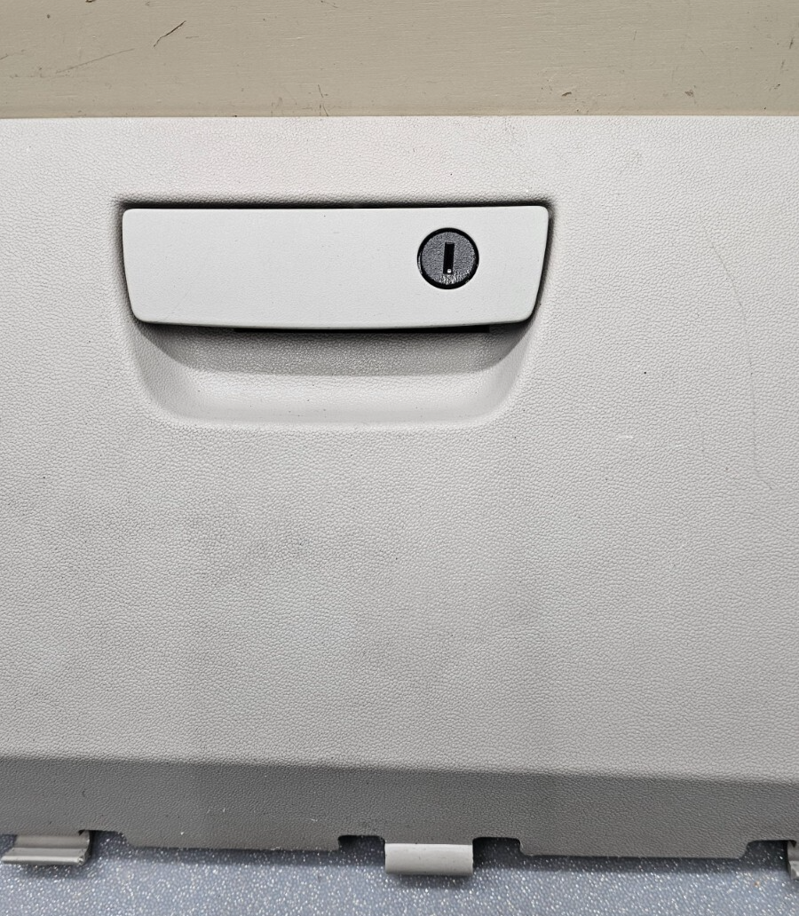 🔥11-18 GRAND CARAVAN TOWN COUNTRY DASH GLOVE BOX STORAGE COMPARTMEN LID LT GRAY