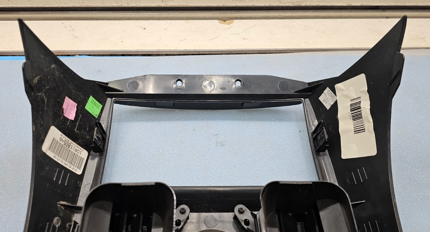 🔥2008-2010 CHRYSLER TOWN COUNTRY Dashboard Radio Climate Bezel Grey