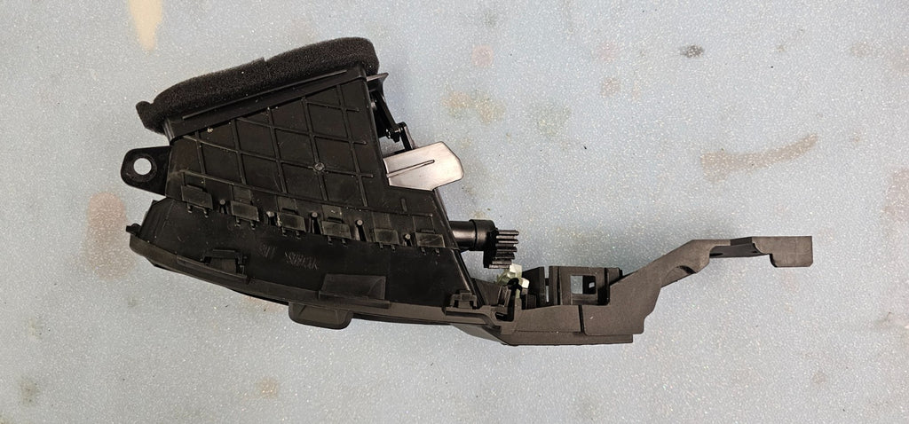 🔥13-19 CADILLAC ATS CENTER LEFT DRIVER SIDE AC AIR VENT GRILLE OEM BLACK