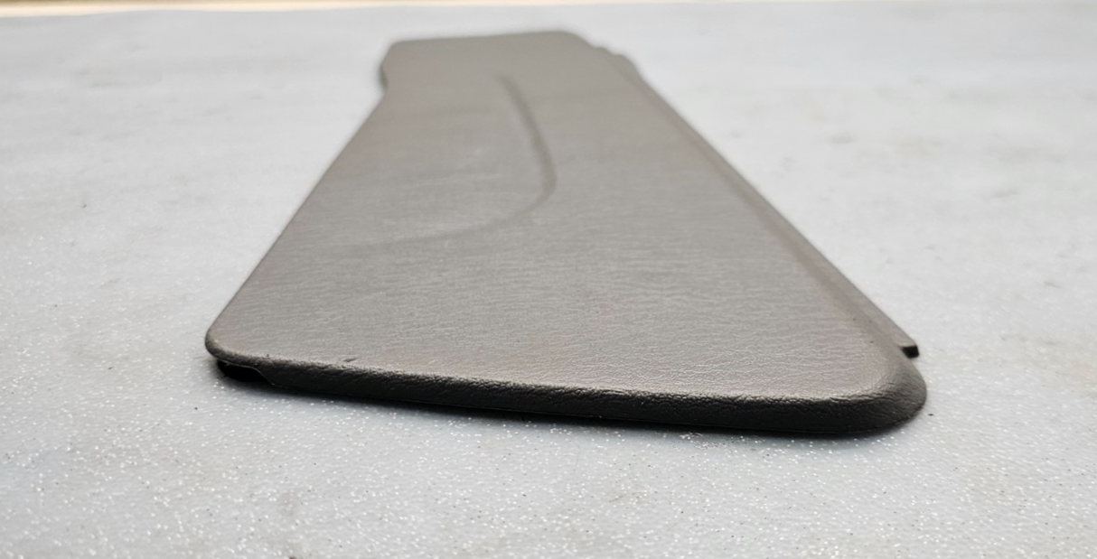 🔥05–10 Town & Country 05-07 Caravan Right Fold Flat Shield OEM GRAY