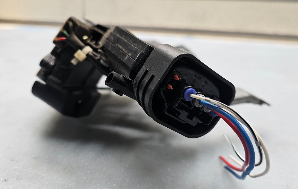 🔥98-02 TOYOTA COROLLA CHEVY PRIZM FRONT LEFT DRIVER DOOR LATCH ACTUATOR OEM
