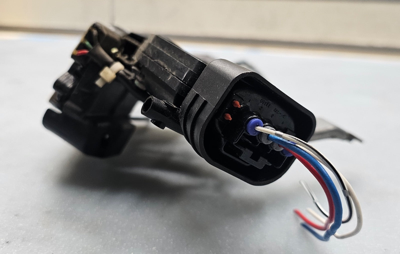 🔥98-02 TOYOTA COROLLA CHEVY PRIZM FRONT LEFT DRIVER DOOR LATCH ACTUATOR OEM
