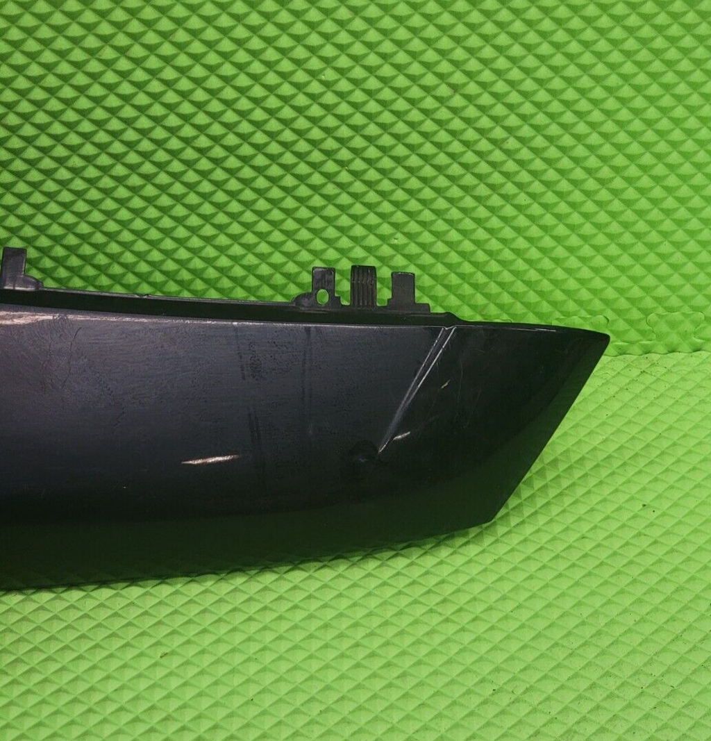 🔥2007-2014 CADILLAC ESCALADE REAR PASSENGER SIDE PILLAR PANEL TRIM COVER BLACK