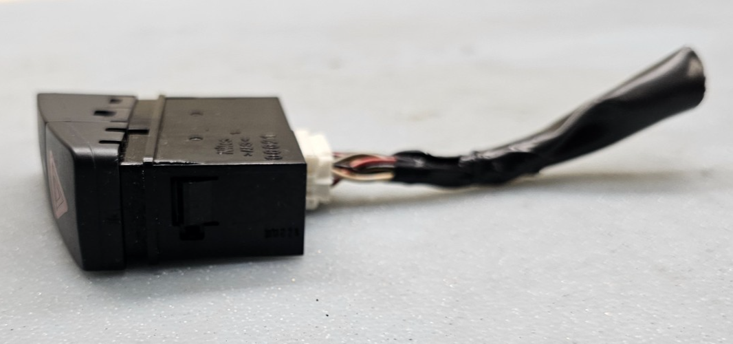 🔥10-17 Suzuki Swift Flasher Hazard Relay Warning Light Switch Assembly Black
