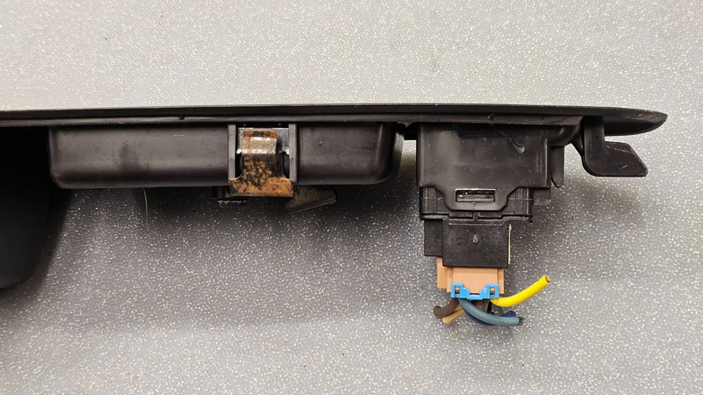 🔥06-08 Chevy Impala Right Passenger Power Window Switch Bezel Assembly Black