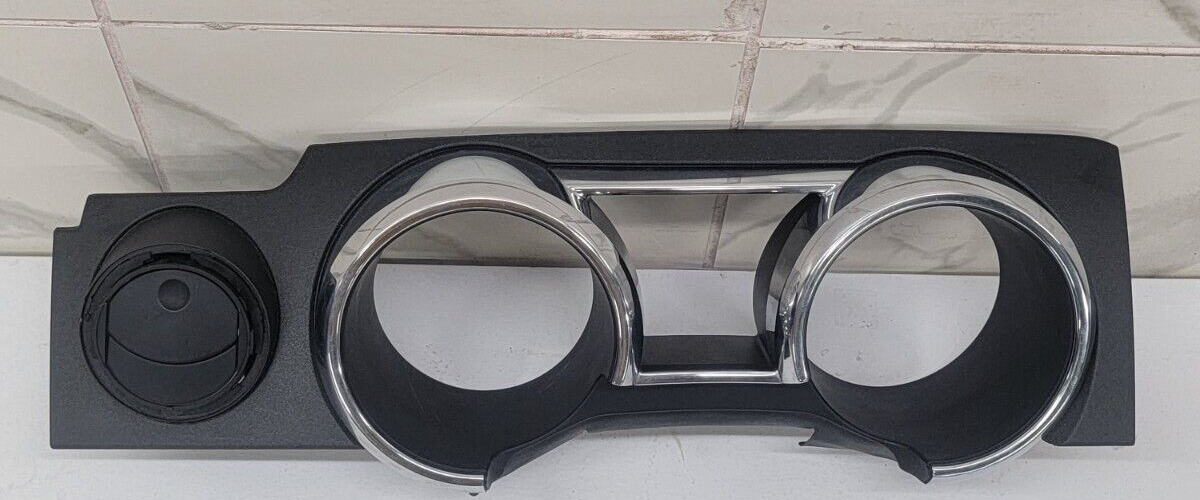 🔥05-09 Mustang Dash Instrument Cluster Bezel Speedometer Trim Chrome/Black C32