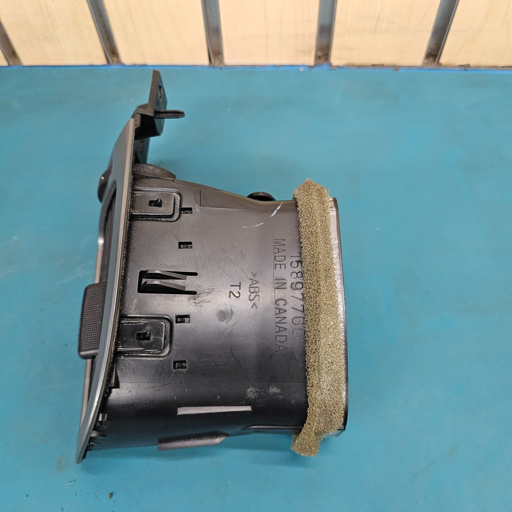 07-13 Suburban TAHOE YUKON Dash A/C Air Vent Front RIGHT Metal SILVER VT16