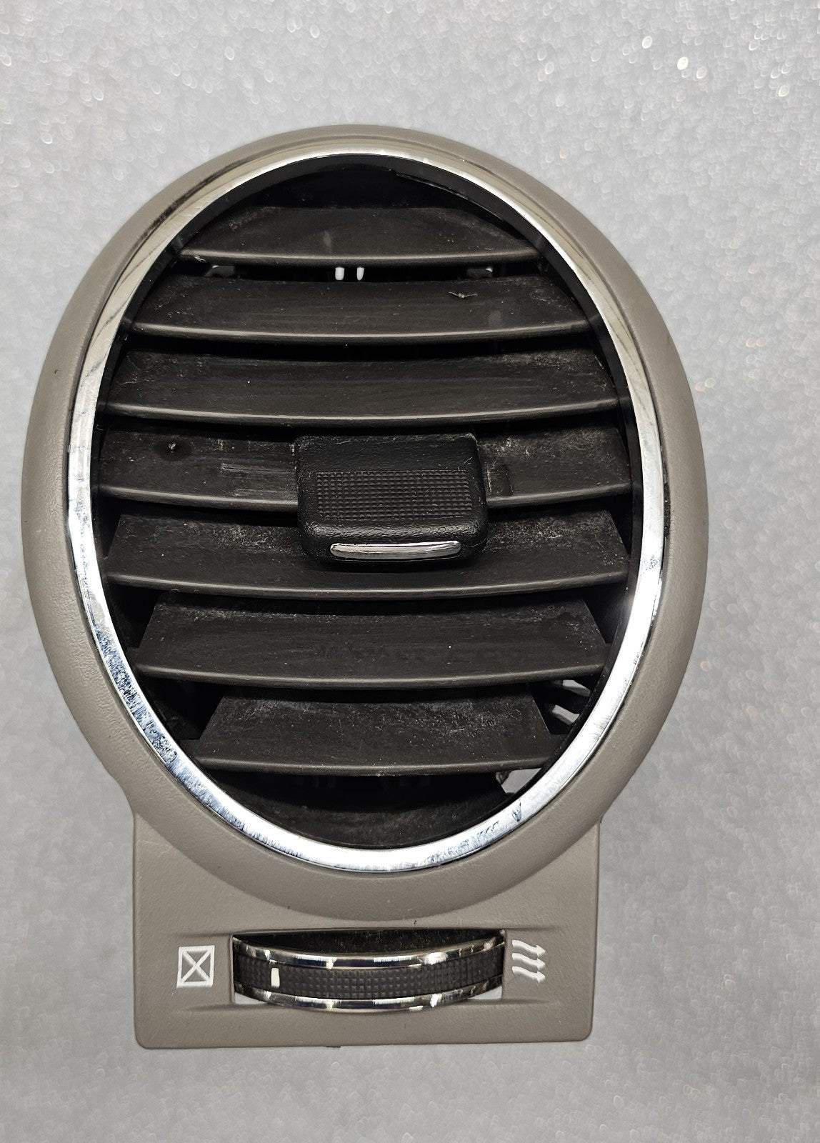 🔥08-12 Buick Enclave Dash Left Side A/C Air Vent Grill Grille Outer Tan/Silver