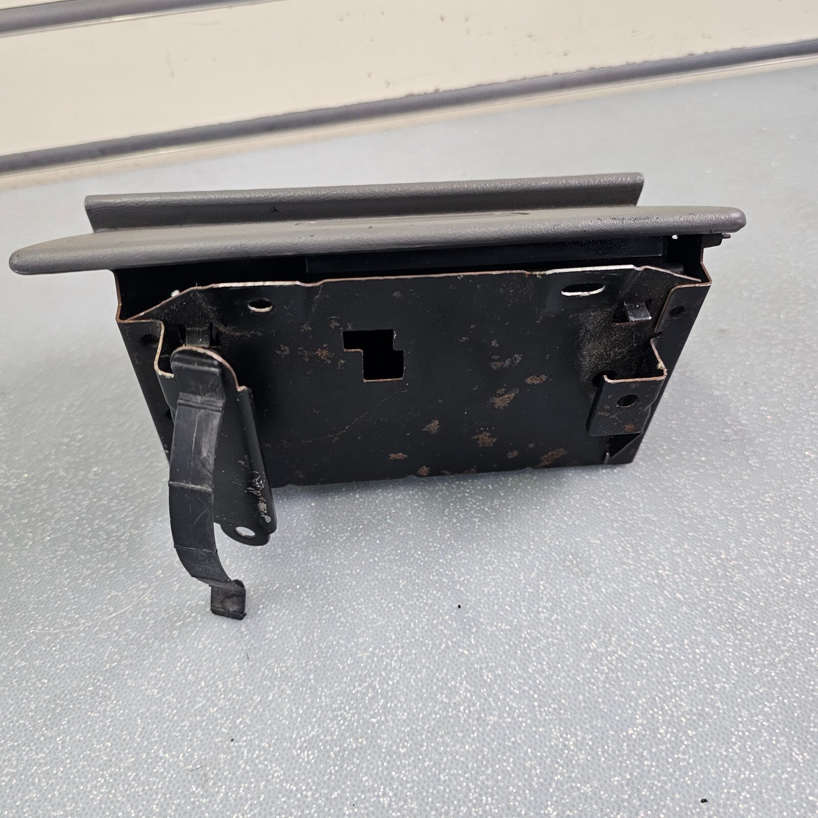 🔥88-94 CHEVY GMC C/K SUBURBAN BLAZER Dash Ash Tray Lighter Ashtray GRAY