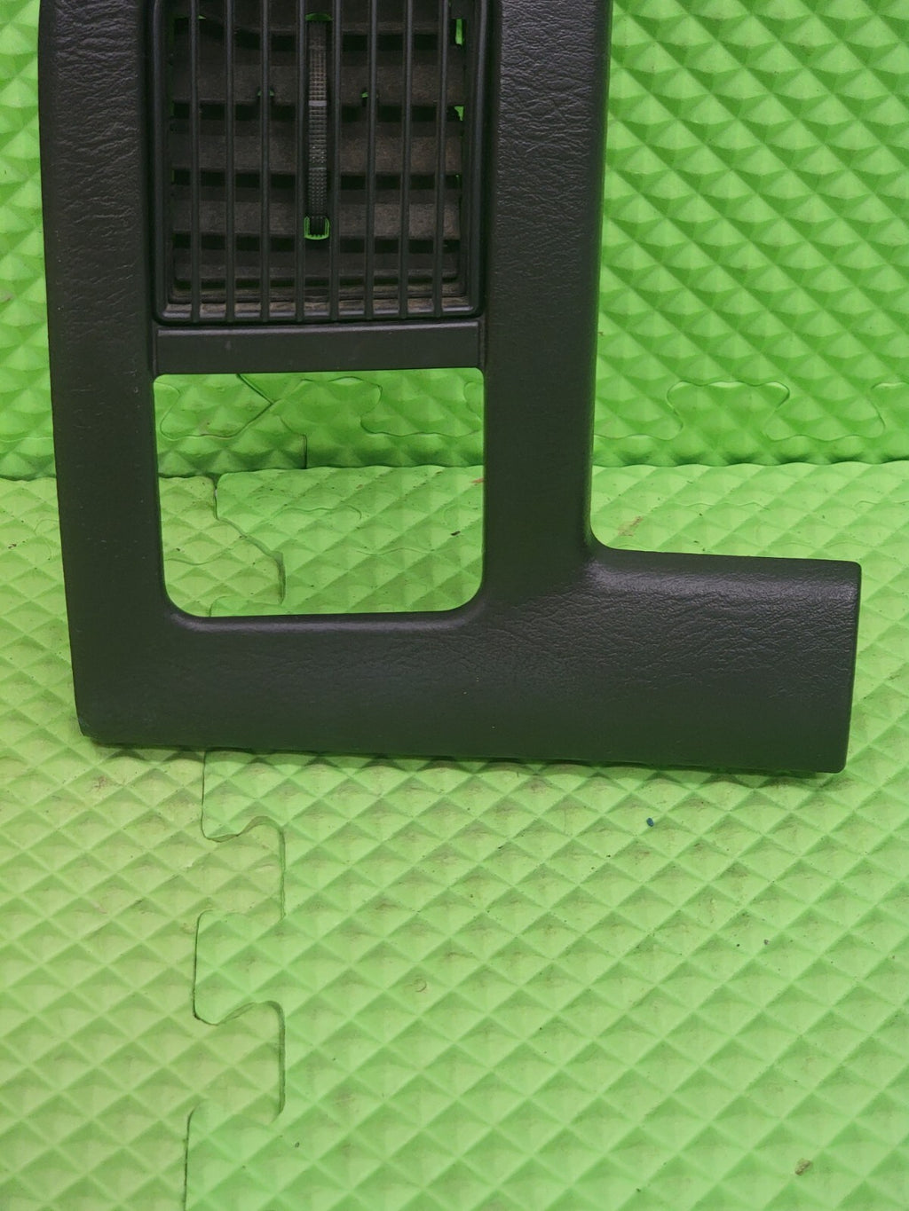 🔥02-05 Dodge RAM Front Left Driver Side A/C Heat Air Vent Taupe BLACK VT7
