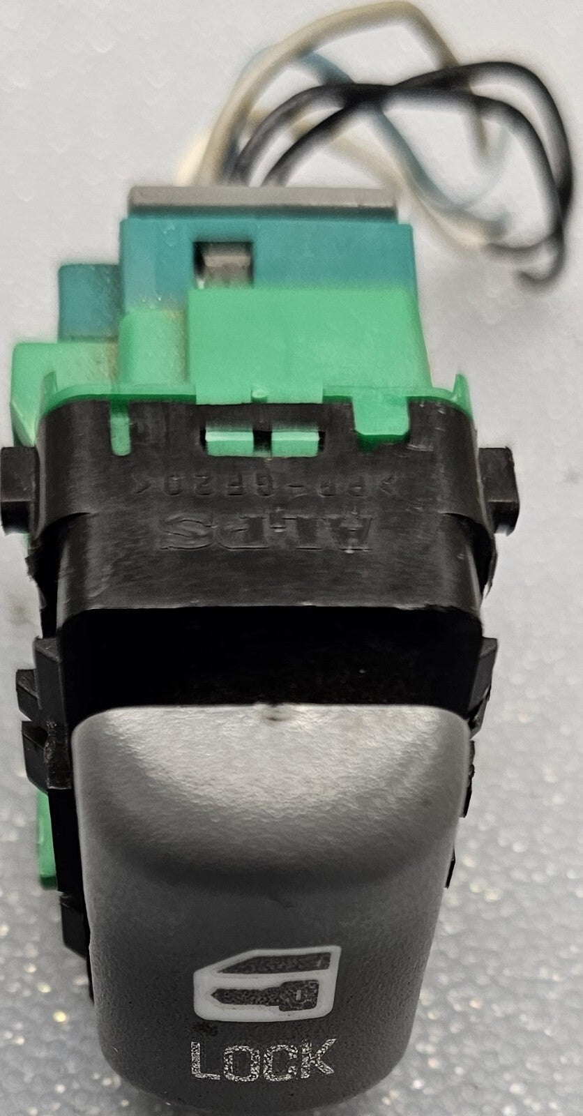 🔥97-05 GRAND PRIX VENTURE FRONT LEFT DRIVER POWER DOOR LOCK SWITCH PUSH BUTTON