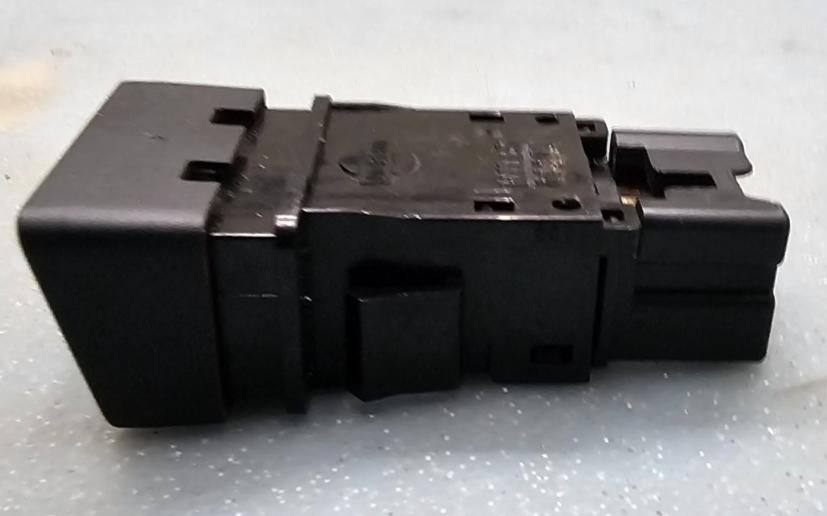 04-15 Armada Titan Hazard Emergency Warning Light Button Control Switch Assembly