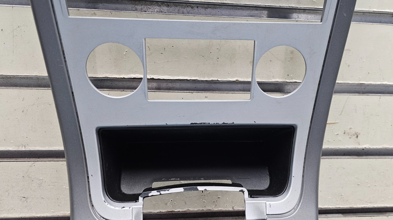 🔥07-09 Chevy Equinox Center Dash Radio Climate Bezel Surround Trim Silver