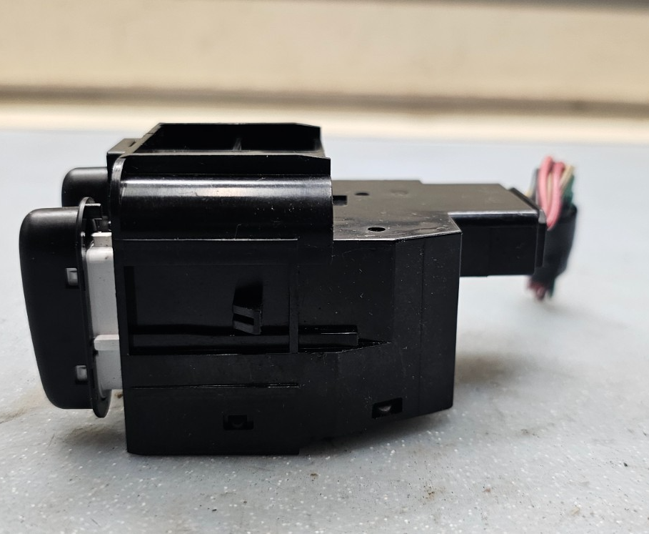 🔥2003-2008 Pontiac Vibe Matrix A/C Recirculate Switch Assembly OEM