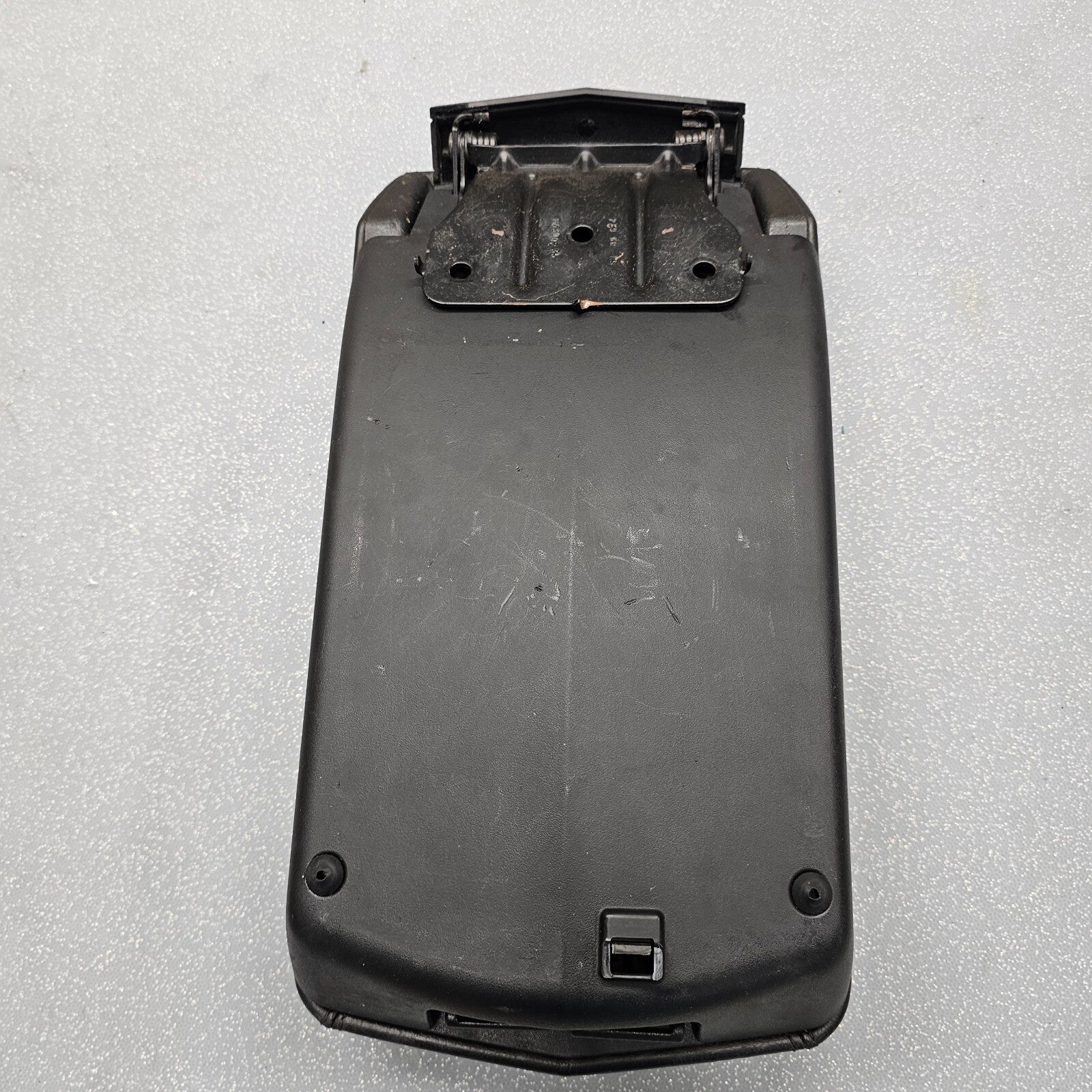 🔥08-13 Cadillac CTS Center Console Lid Armrest Leather Top Pad Assembly Black