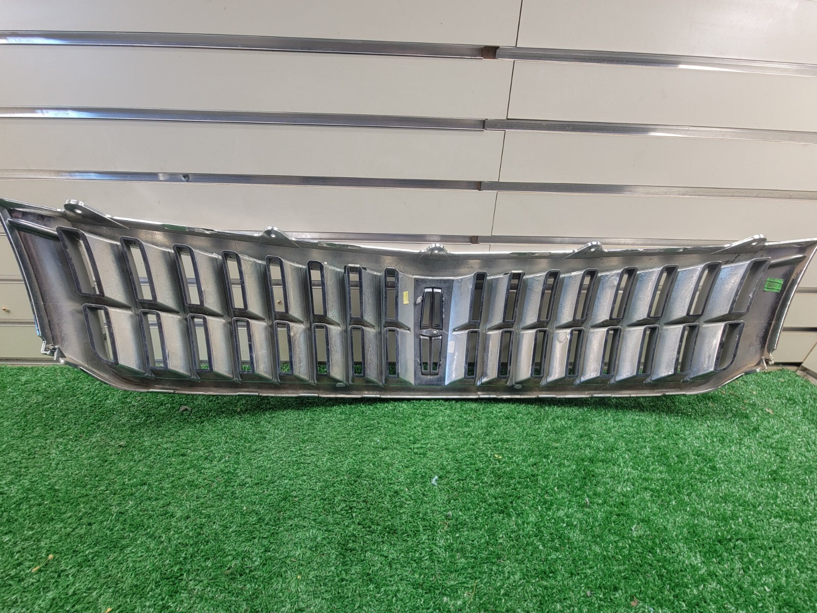🔥2006-2009 Lincoln Zephyr MKZ Chrome Front Upper Grille Assembly W/EMBLEM OEM